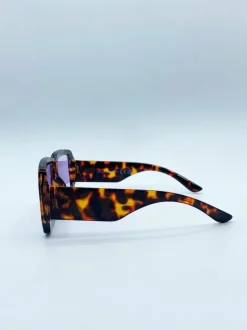 Sunglasses*SVNX Oversized Square Frame in Tortoiseshell with Purple Lenses Brown