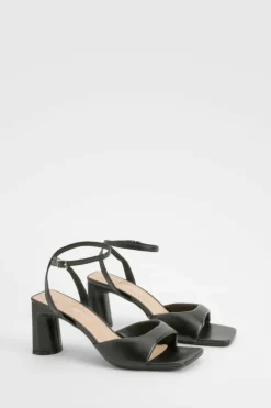 Sandals|Heels*boohoo Padded Strap Flat Heel Sandals black