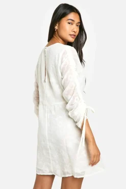 Smock Dresses*boohoo Paisley Jacquard Ruched Mini Dress cream