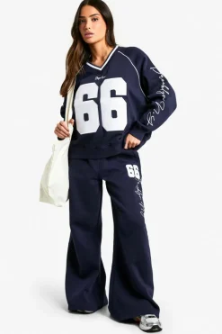 Sweatshirts|Hoodies & Sweatshirts*boohoo Petite 66 Applique V Neck Sweatshirt navy