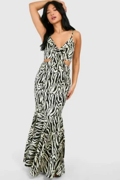 Smock Dresses*boohoo Petite Animal Print Ruffle Cut Out Maxi Dress black