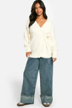 Cardigans|Jumpers & Cardigans*boohoo Petite Brushed Asymmetric Button Detail Cardigan ivory