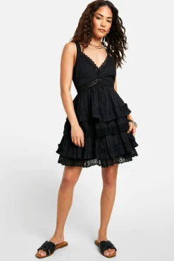 Smock Dresses*boohoo Petite Crochet Trim Tiered Smock Dress black