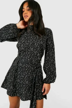 Skater Dresses*boohoo Petite Ditsy Spot Print Belted Skater Dress black