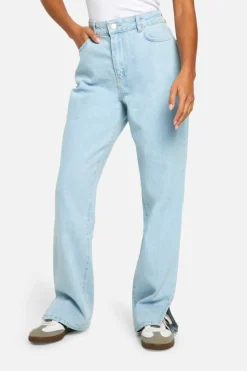 Up To 80% Off Winter Warmers|Jeans*boohoo Petite High Waist Split Hem Jeans light blue
