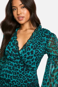 Skater Dresses*boohoo Petite Leopard Chiffon Skater Dress teal