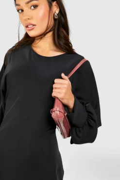 Maxi Dresses|Long Sleeve Dresses*boohoo Petite Satin Batwing Maxi Dress black