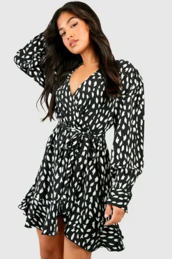Wrap Dresses|Mini Dresses*boohoo Petite Smudge Print Ruffle Woven Wrap Dress black