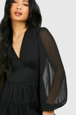 Smock Dresses*boohoo Petite Tiered Crinkle Chiffon Smock Dress black