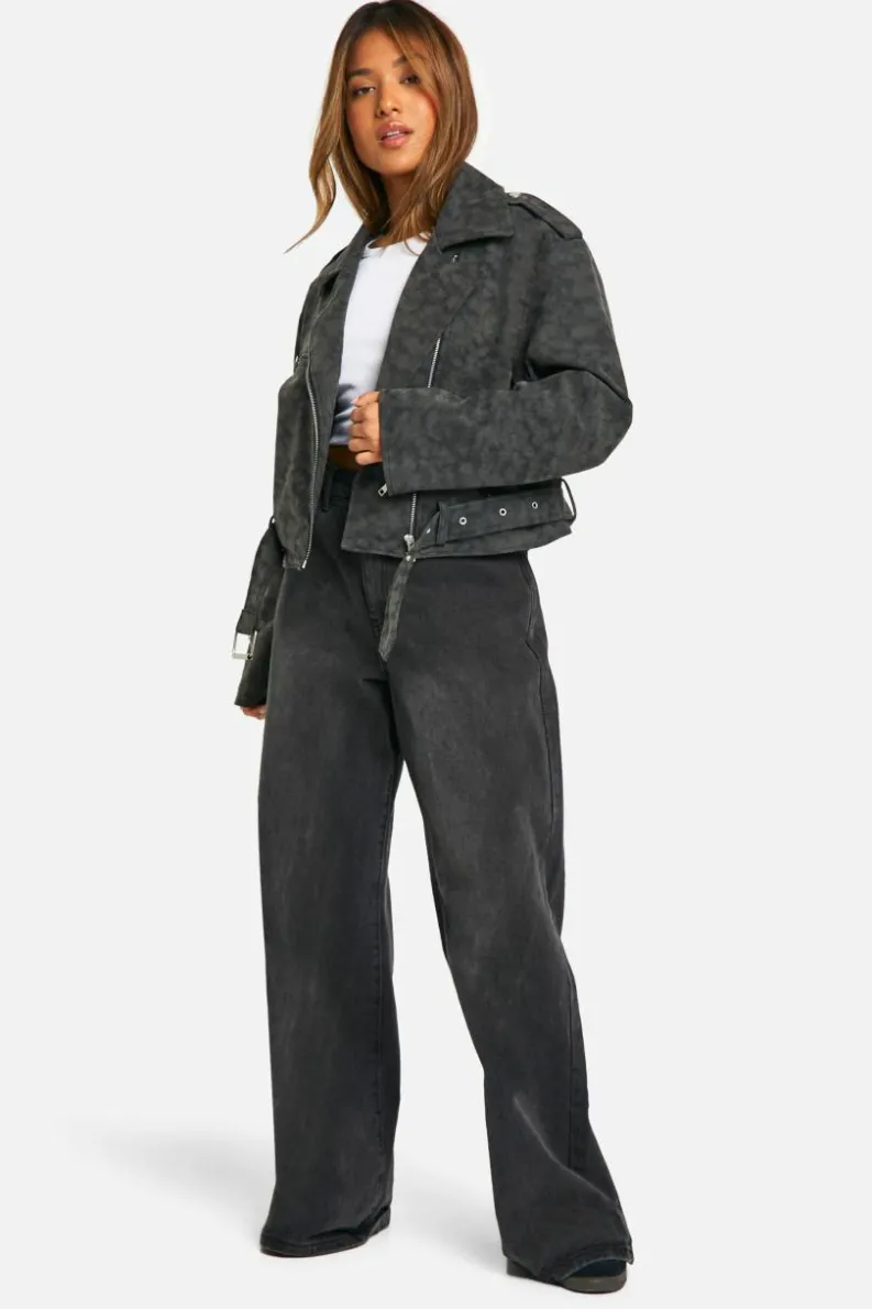 Up To 80% Off Winter Warmers|Biker Jackets*boohoo Petite Vintage Look Faux Leather Biker Jacket chocolate