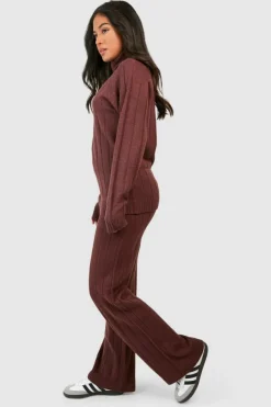 Up To 80% Off Winter Warmers|Co-Ord Sets*boohoo Petite Wide Rib Roll Neck & Trouser Knitted Co-ord chocolate