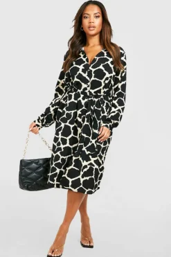Shirt Dresses|Midi Dresses*boohoo Plus Animal Print Belted Midi Shirt Dress brown