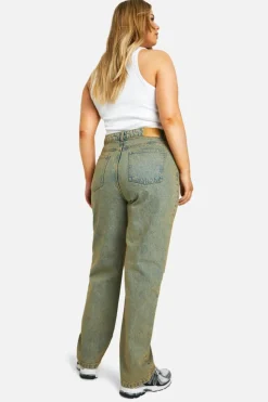 Up To 80% Off Winter Warmers|Denim*boohoo Plus Basics High Waisted Straight Leg Ripped Knee Jeans sand