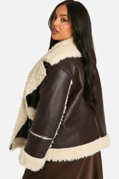 Up To 80% Off Winter Warmers|Aviator Jackets*boohoo Plus Borg Trim Jacket chocolate