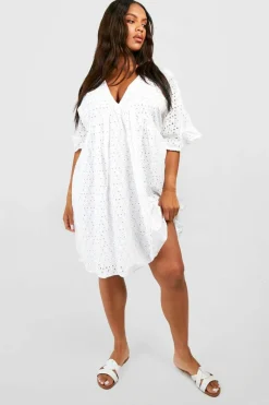 Smock Dresses*boohoo Plus Broderie Smock Dress white