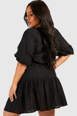 Smock Dresses*boohoo Plus Broderie Tiered Smock Dress black