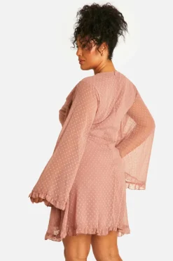 Skater Dresses*boohoo Plus Dobby Chiffon Wide Sleeve Skater Dress blush