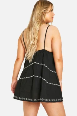 Smock Dresses*boohoo Plus Embroidered Linen Look Tiered Halter Neck Mini Dress black