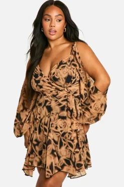 Wrap Dresses|Skater Dresses*boohoo Plus Floral Chiffon Lace Back Wrap Skater Dress black