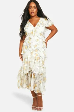 Maxi Dresses*boohoo Plus Floral Dobby Ruffle Maxi Dress ivory