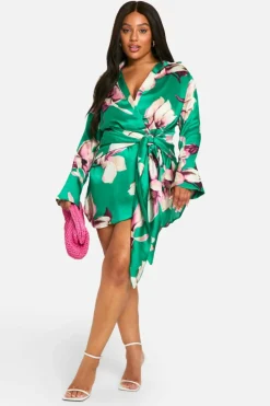 Shirt Dresses|Wrap Dresses*boohoo Plus Floral Print Tie Waist Shirt Wrap Dress green