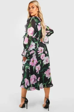 Wrap Dresses*boohoo Plus Floral Ruffle Wrap Dress black