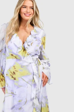Wrap Dresses*boohoo Plus Floral Ruffle Wrap Dress lilac