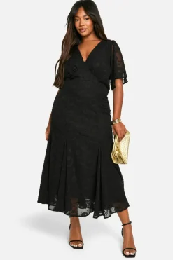 Skater Dresses|Dresses*boohoo Plus Jacquard Floral Angel Sleeve Midaxi Dress black