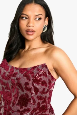 Mini Dresses|Dresses*boohoo Plus Lace Demask Bandeau Skater Dress berry