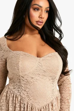Skater Dresses*boohoo Plus Lace Diamante Skater Dress nude