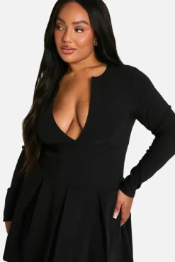 Skater Dresses|Mini Dresses*boohoo Plus Long Sleeve Corset Detail Plunge Pleated Hem Dress black