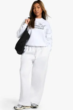 Sweatshirts|Hoodies & Sweatshirts*boohoo Plus New York Embroidered Oversized Sweatshirt ecru