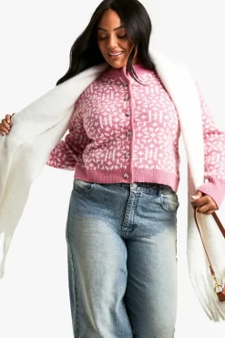 Cardigans*boohoo Plus Premium Christmas Fairisle Knitted Cardigan pink