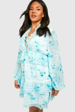 Smock Dresses*boohoo Plus Printed Chiffon Ruffle Layer Smock Dress green