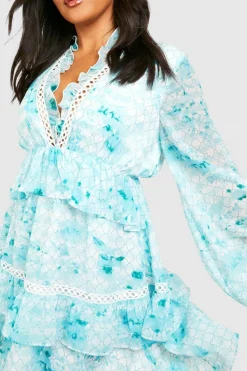 Smock Dresses*boohoo Plus Printed Chiffon Ruffle Layer Smock Dress green