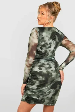 Mini Dresses|Long Sleeve Dresses*boohoo Plus Printed Ruched Bodycon Dress khaki