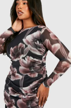 Bodycon Dresses*boohoo Plus Printed Ruched Bodycon Dress purple