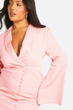 Blazer Dresses*boohoo Plus Self Fabric Flare Sleeve Blazer Dress baby pink