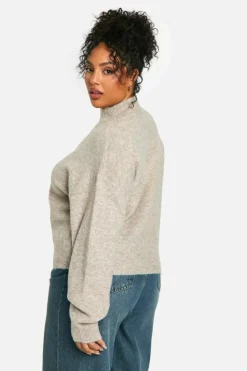 Jumpers*boohoo Plus Soft Knit High Neck Jumper taupe