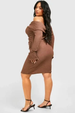 Bodycon Dresses*boohoo Plus Textured Off Shoulder Ruched Bodycon Dress camel
