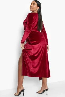 Wrap Dresses*boohoo Plus Velvet Wrap Midaxi Dress berry