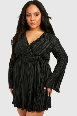 Skater Dresses*boohoo Plus Wide Plisse Flared Sleeve Skater Dress black