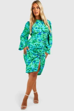 Midi Dresses*boohoo Plus Woven Floral Ruched Midi Dress green