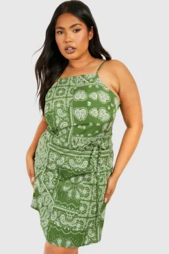 Smock Dresses*boohoo Plus Woven Paisley Print Strappy Mini Dress green