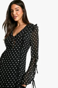 Maxi Dresses|Long Sleeve Dresses*boohoo Polka Dot Chiffon Flare Sleeve Maxi Dress black