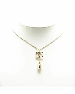 Necklaces*Chanel Preloved Plated Faux Pearl Pendant Necklace Gold