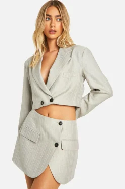Up To 80% Off Winter Warmers|Suits & Tailoring*boohoo Premium Pinstripe Boxy Cropped Blazer stone