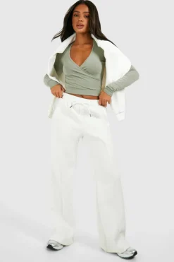 Long Sleeve Tops*boohoo Premium Super Soft Wrap Long Sleeve Crop Top olive