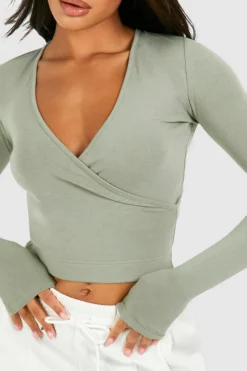 Long Sleeve Tops*boohoo Premium Super Soft Wrap Long Sleeve Crop Top olive