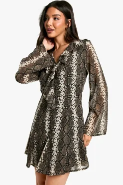 Mini Dresses|Long Sleeve Dresses*boohoo Snake Ruffle Shift Dress brown